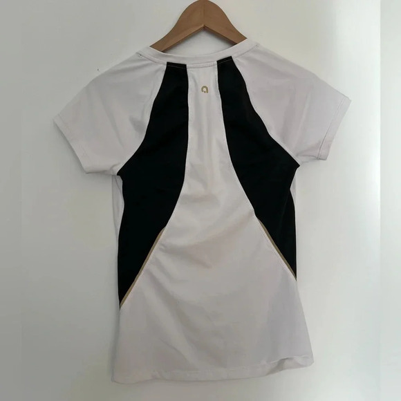 5/20$ Hyba black white and  gold running shirt size XS - Picture 5 of 5